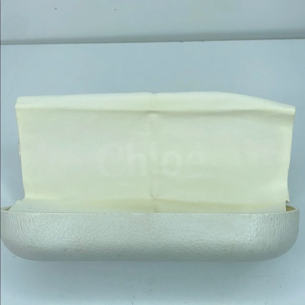 Chloe EUC Purple and Black Sunglasses Case Cleaning Cloth - Picture 7 of 7